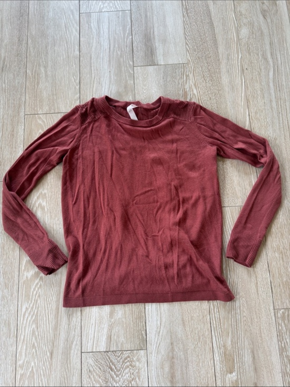 Lululemon Open back Sweater 4